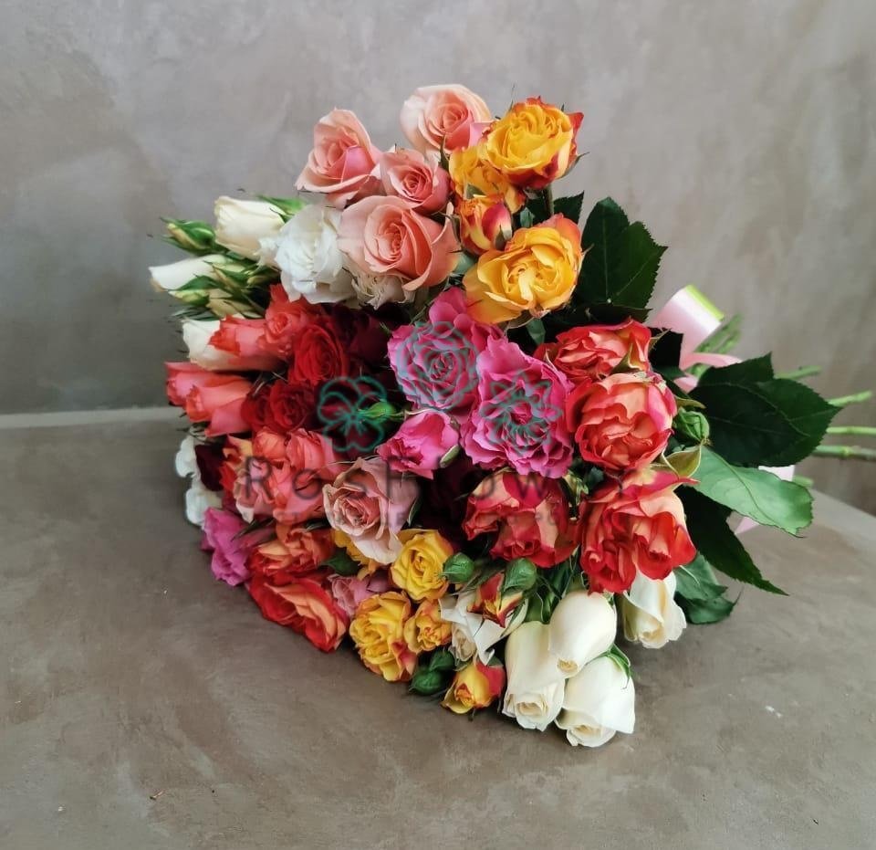 Букет цветов из: Розы в Верхнем Любаже