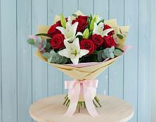 Букет цветов из:  Лилии и Розы #REPLACE_PRED# Верхнем Любаже
