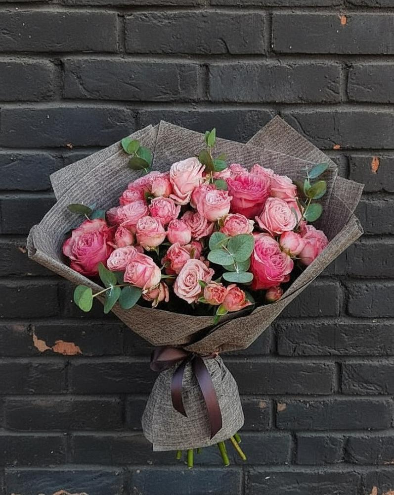 Букет цветов из: Розы в Верхнем Любаже