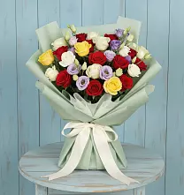 Букет цветов из:  Розы в Верхнем Любаже