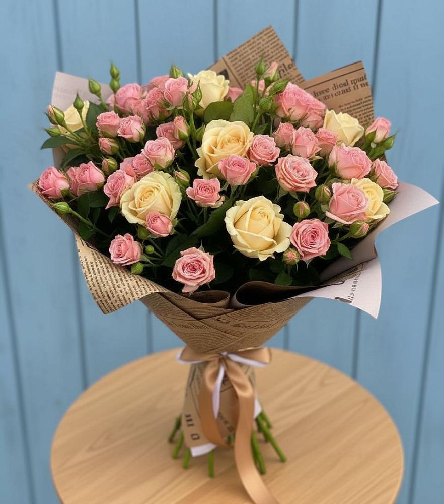 Букет цветов из: Розы в Верхнем Любаже