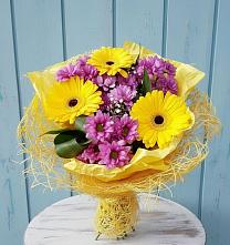 Букет цветов из:  Хризантемы и Герберы #REPLACE_PRED# Верхнем Любаже