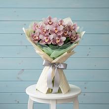 Букет цветов из:  Орхидеи и Розы в Верхнем Любаже