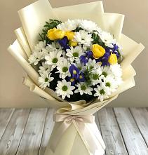 Букет цветов из:  Ирисы, Хризантемы и Розы #REPLACE_PRED# Верхнем Любаже