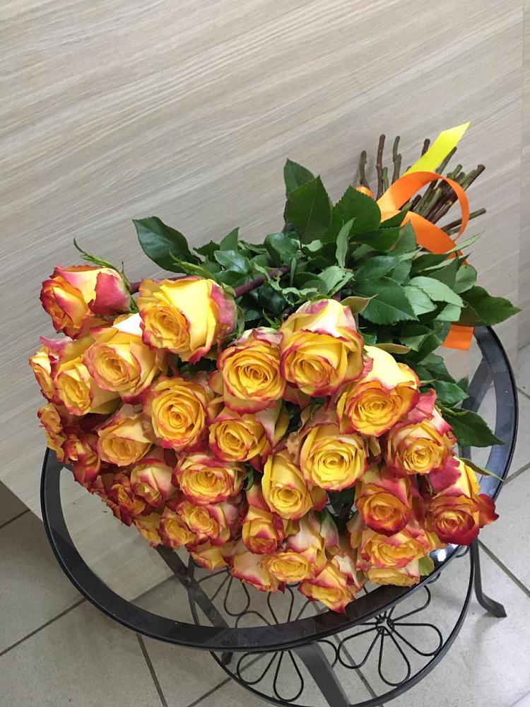 Букет Желтые розы в Верхнем Любаже