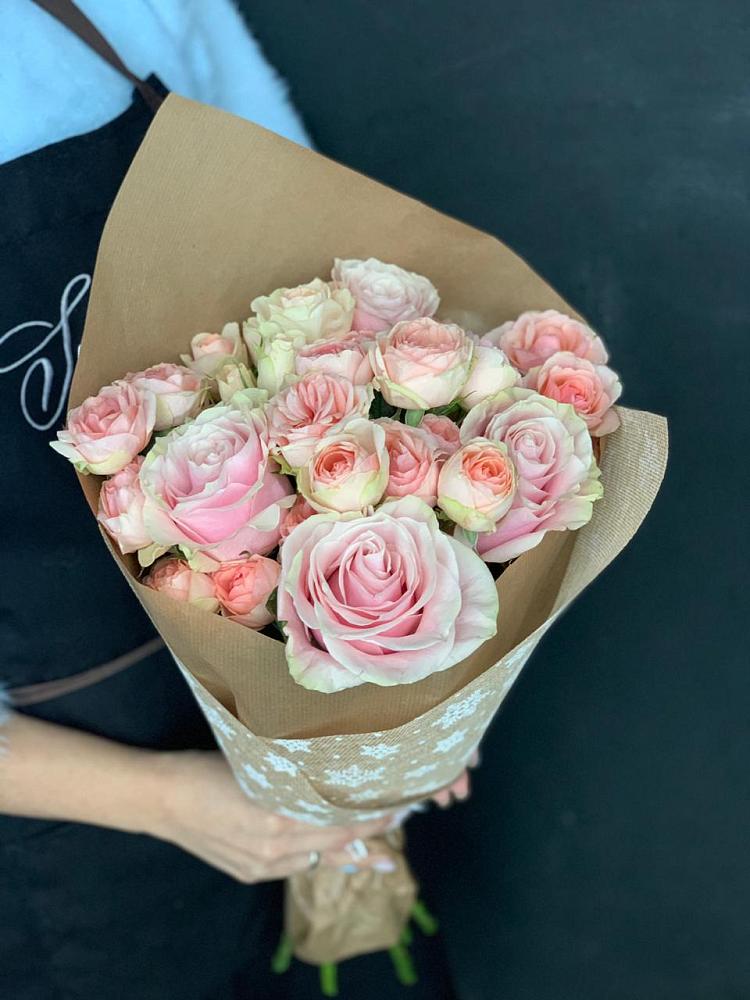 Букет цветов из: Хризантемы и Розы в Верхнем Любаже