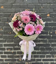 Букет цветов из:  Герберы и Хризантемы в Верхнем Любаже