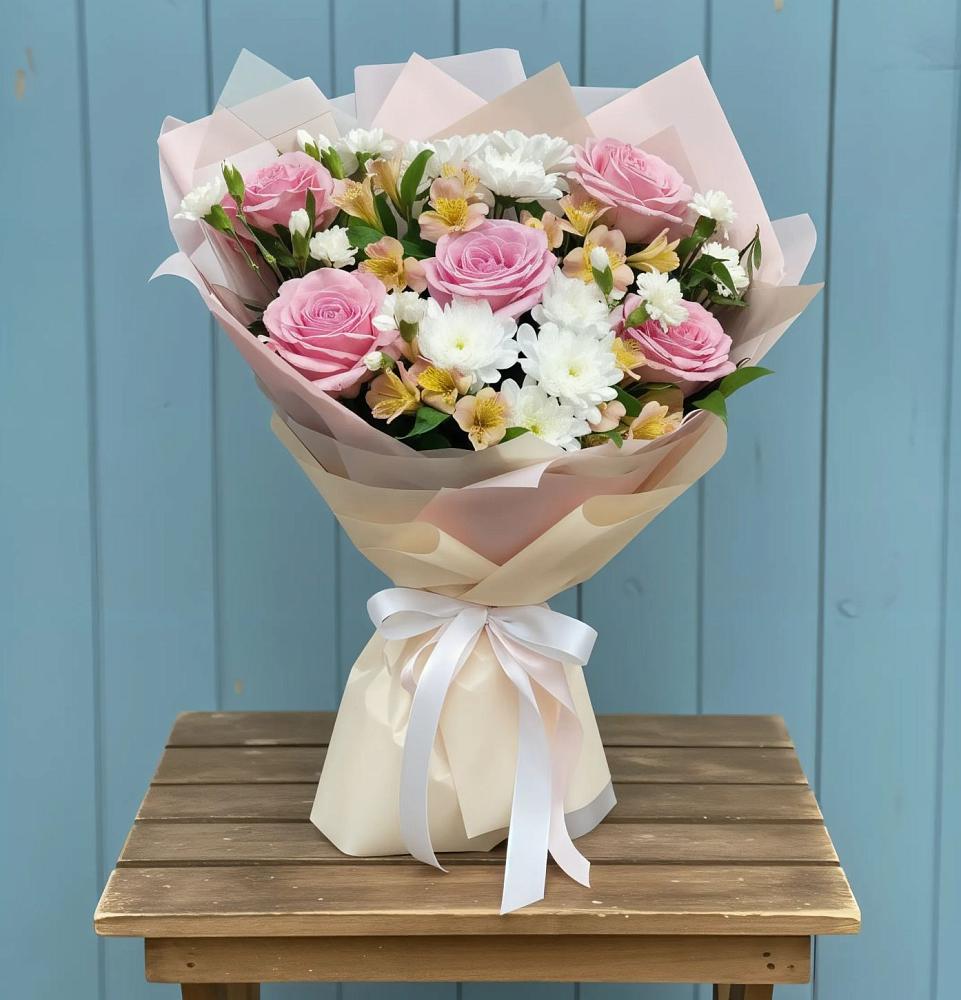 Букет цветов из: Гвоздики, Орхидеи и Розы в Верхнем Любаже