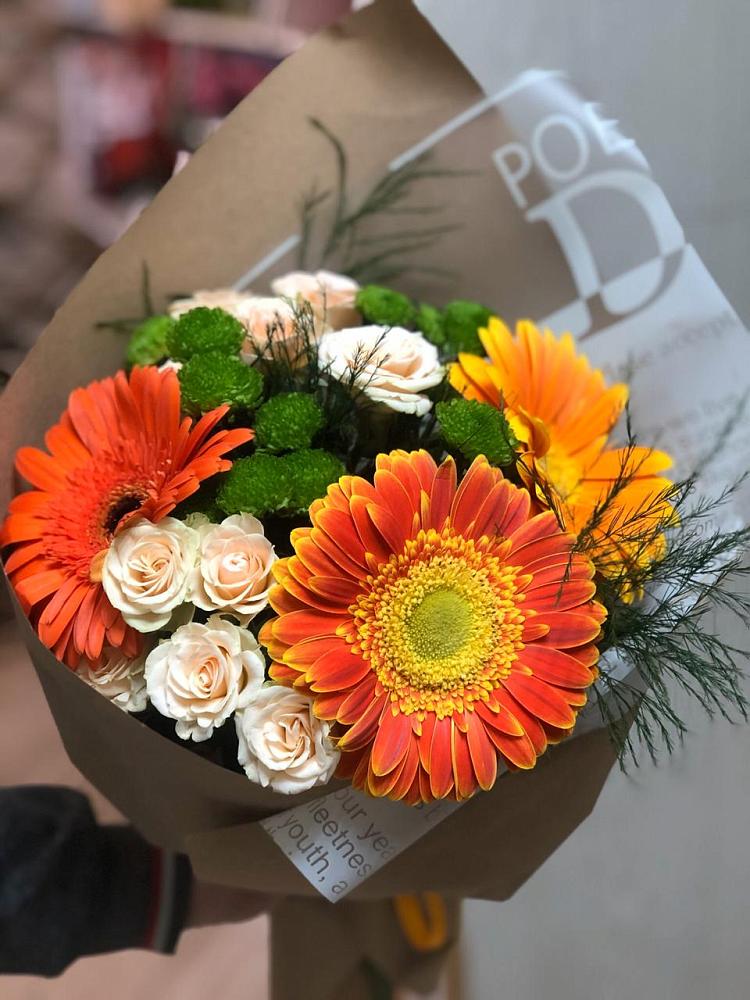Букет цветов из: Герберы, Хризантемы и Розы в Верхнем Любаже