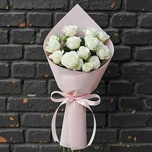 Букет цветов из:  Розы в Верхнем Любаже