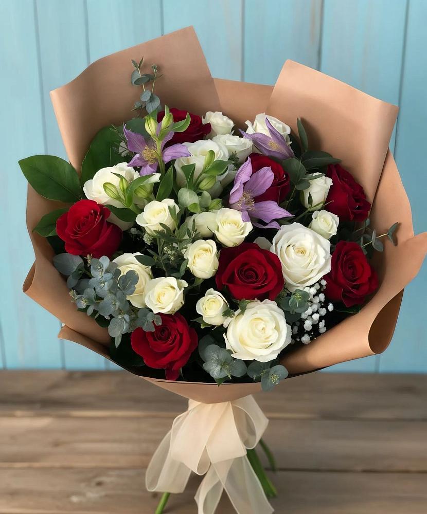 Букет цветов из: Розы и Альстромерии в Верхнем Любаже