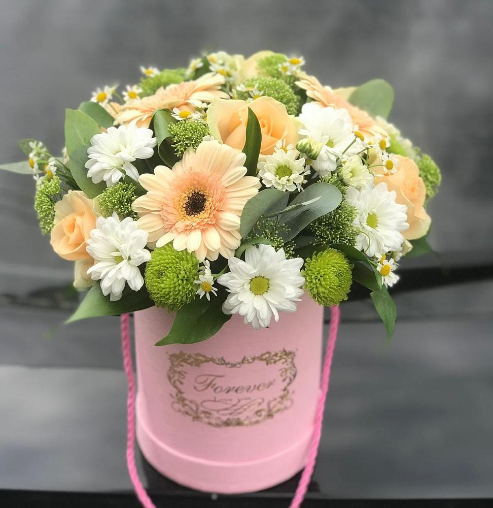 Цветочная композиция из Розы, Герберы и Хризантемы в шляпной коробке в Верхнем Любаже